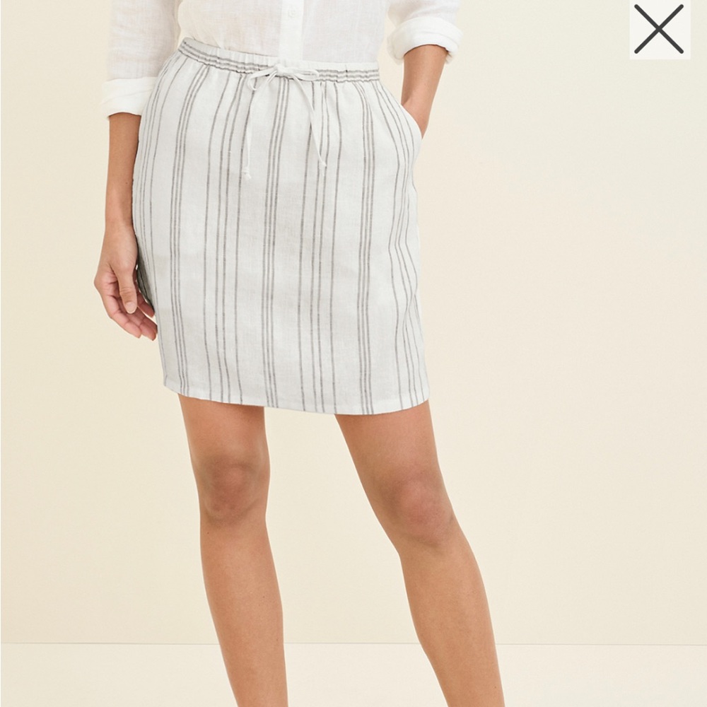 Garnet Hill short linen skirt